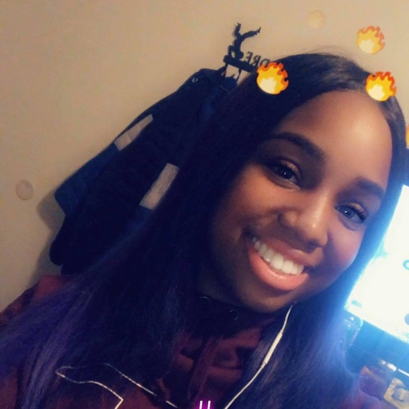 Meet your Posher, Dahlia - Picture 1 of 1